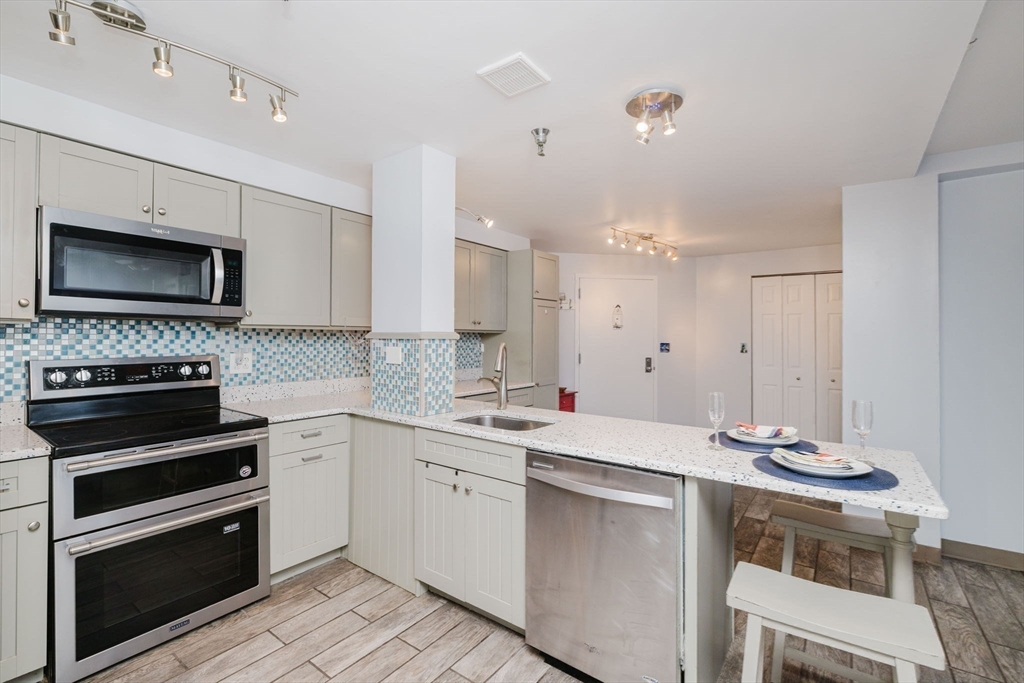 750 Davol Street, Unit 324 Fall River, MA 02720 - Photo 15 of 42