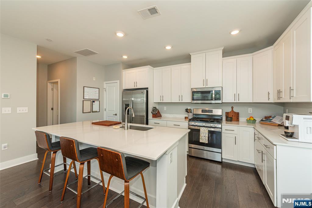 363 Main Street Little Falls, NJ 07424 - Photo 8 of 23