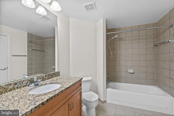 $2,650 | 1111 25th Street Northwest, Unit 512, Washington, DC 20037