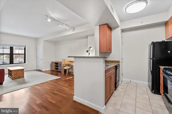 $2,650 | 1111 25th Street Northwest, Unit 512, Washington, DC 20037