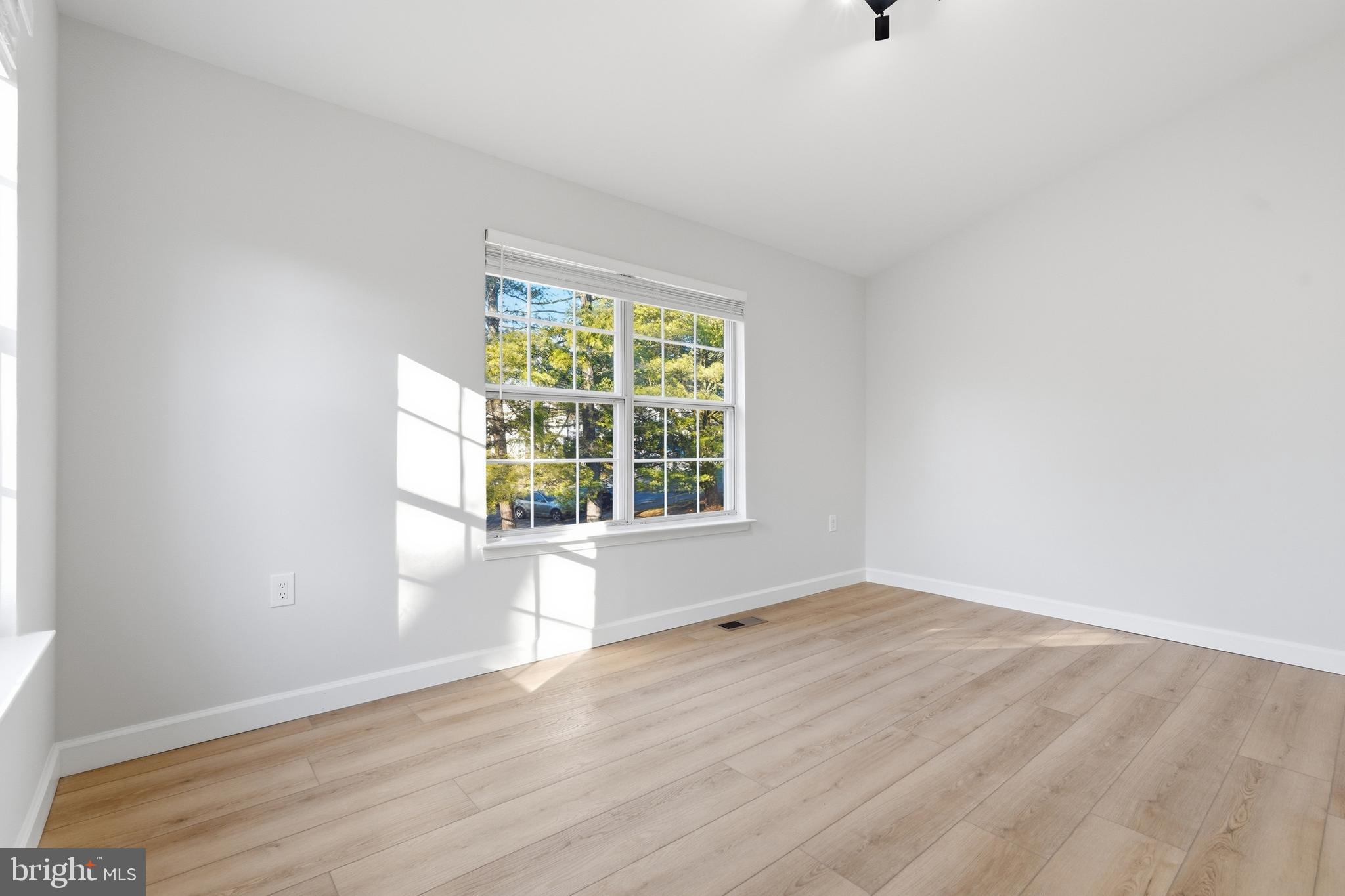 15327 Inlet Place Dumfries, VA 22025 - Photo 21 of 39