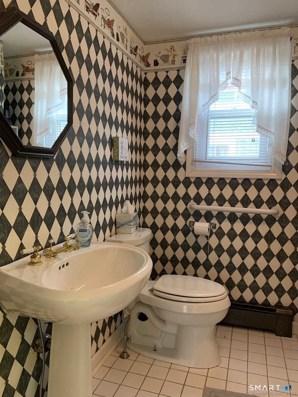70 New Shore Road Waterford, CT 06385 - Photo 11 of 11 Gallery Image 11