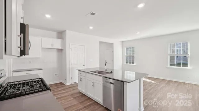 $339,000 | 141 East Meadowview Drive, Statesville, NC 28677