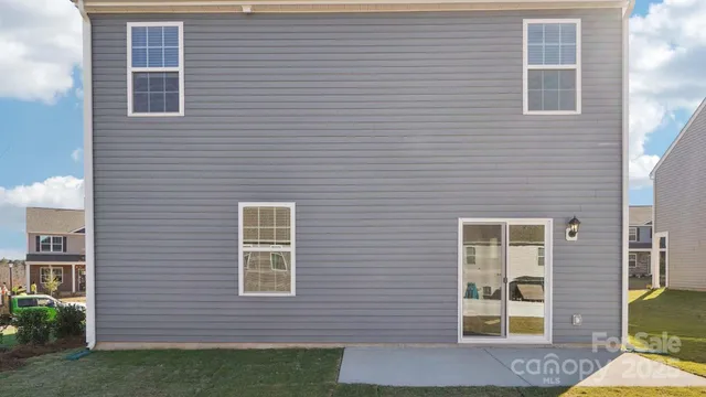 $339,000 | 141 East Meadowview Drive, Statesville, NC 28677