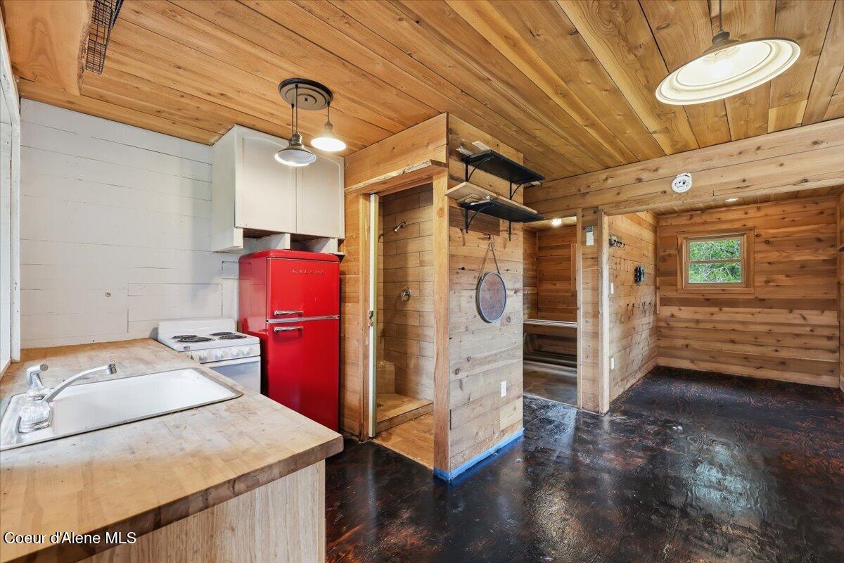 131 Outback Loop Spirit Lake, ID 83869 - Photo 4 of 35 04-Cabin 1