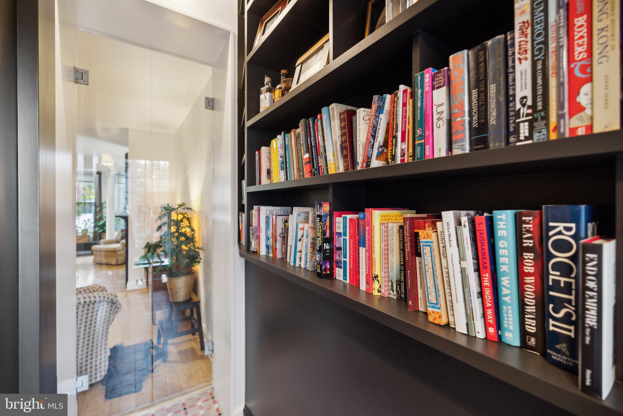 630 F Street Northeast, Unit 1 Washington, DC 20002 - Photo 9 of 30 Gallery Image 9