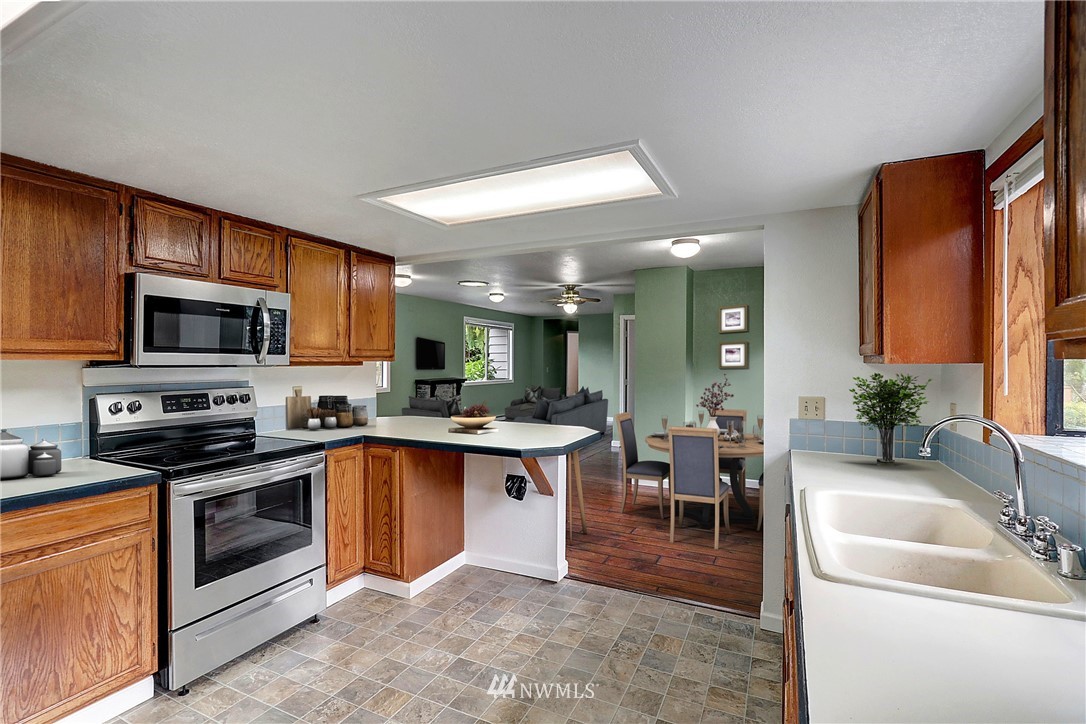 2622 Center Road Everett, WA 98204 - Photo 8 of 18