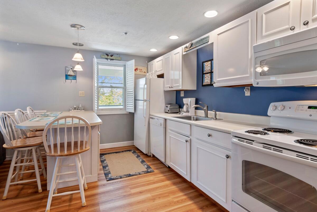 Full Upgraded Kitchen