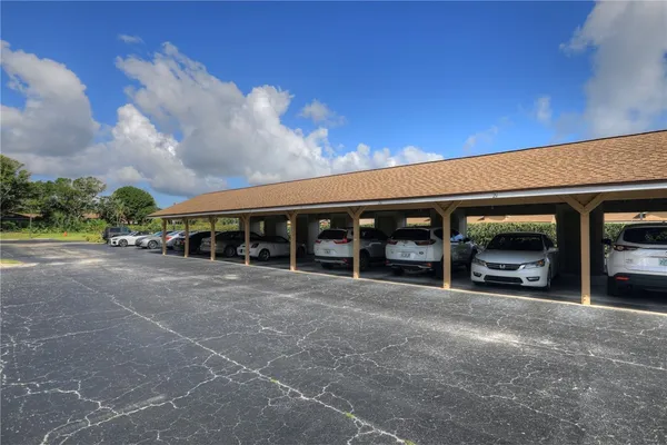 $219,900 | 6175 South Mirror Lake Drive, Unit 301, Sebastian, FL 32958