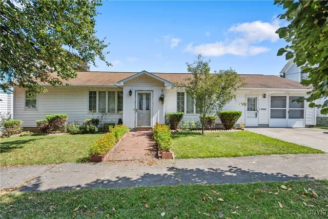 $195,000 | 310 Helen Street, Syracuse, NY 13203