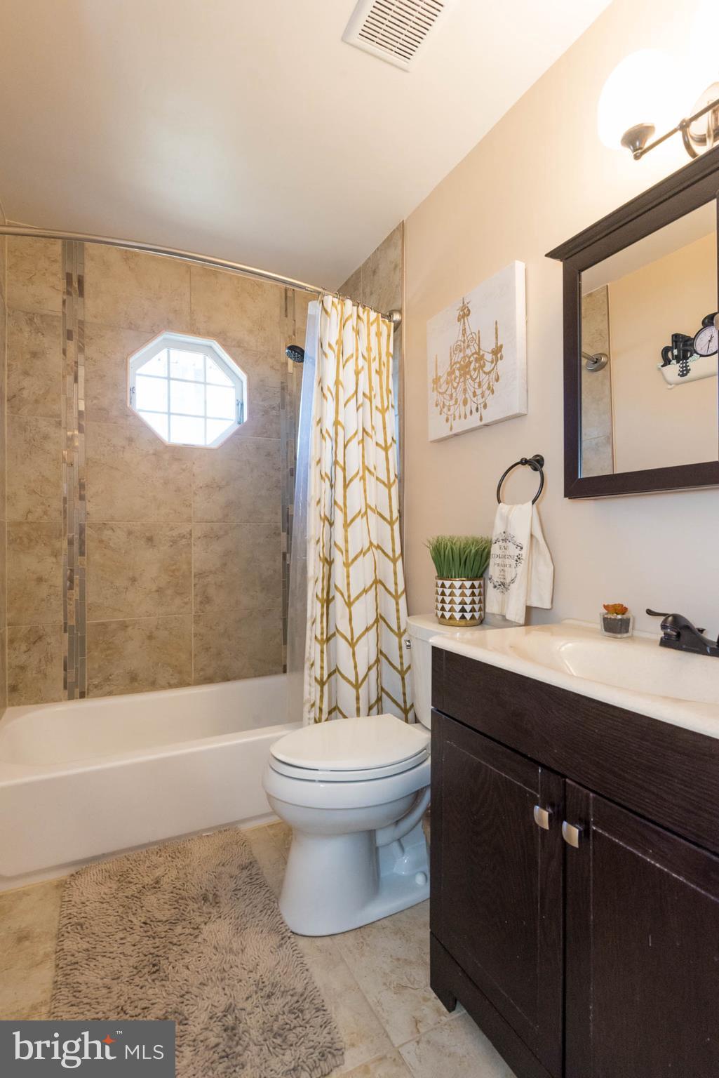 917 Waugh Chapel Road Gambrills, MD 21054 - Photo 17 of 30 Bath (Master)