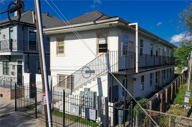 $1,100 | 1725 Dumaine Street, Unit 101, New Orleans, LA 70116