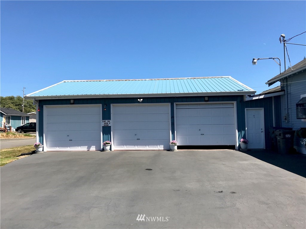 804 Harding Road Aberdeen, WA 98520 - Photo 3 of 19 Gallery Image 3
