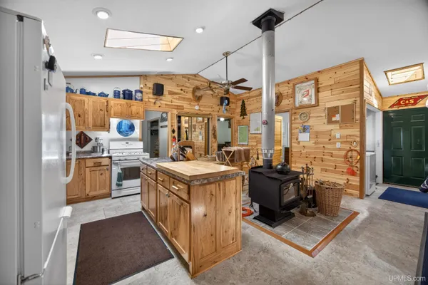 $415,000 | 49190 Upper Freda Shores Road, Atlantic Mine, MI 49905