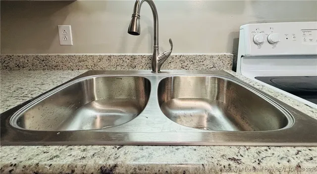 a close view of sink and tap