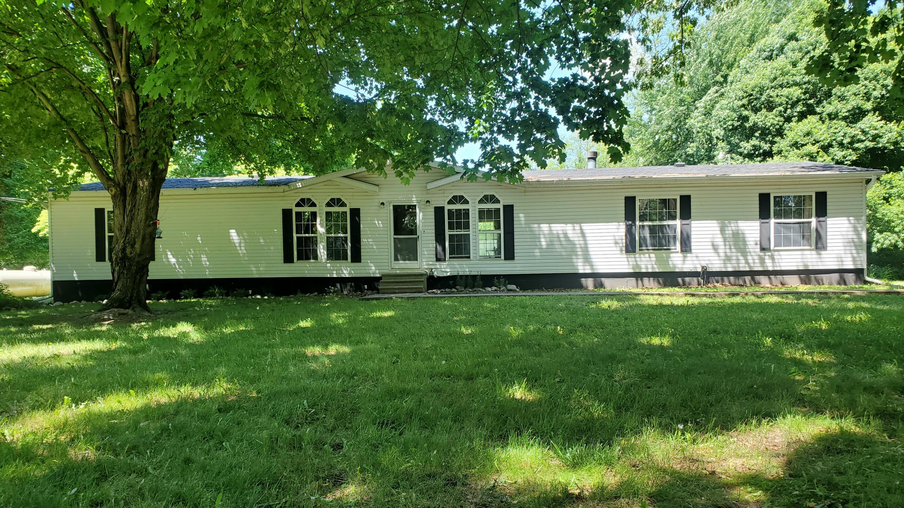 18574 North Airport Road Three Rivers, MI 49093 - Photo 1 of 25 20220607_145359