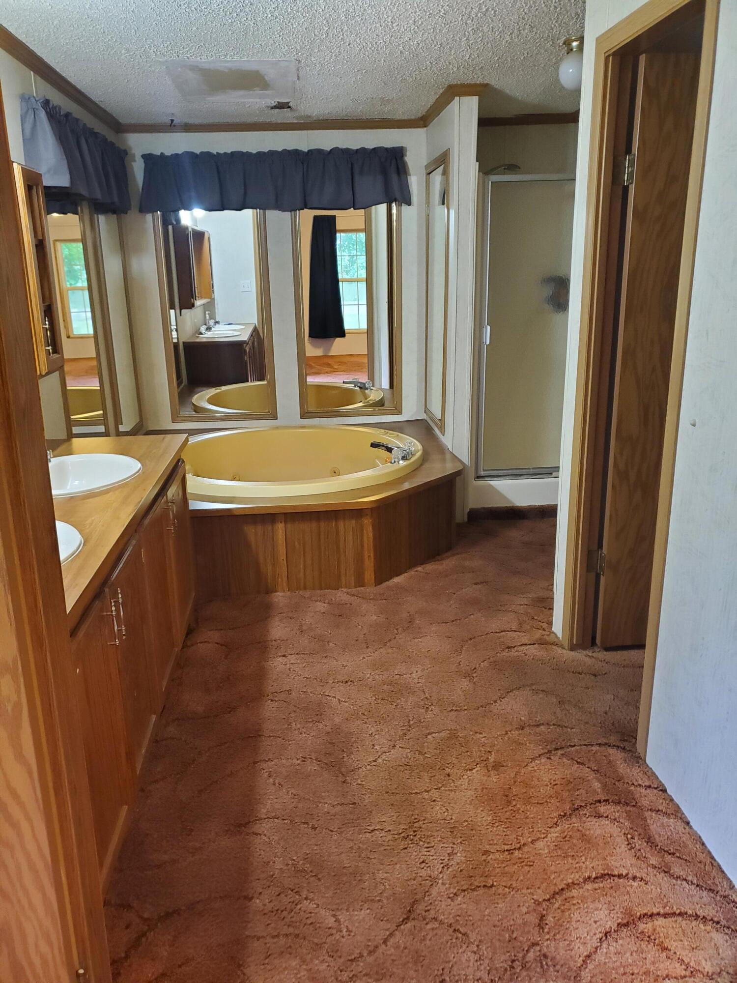 18574 North Airport Road Three Rivers, MI 49093 - Photo 12 of 25 20220606_135344
