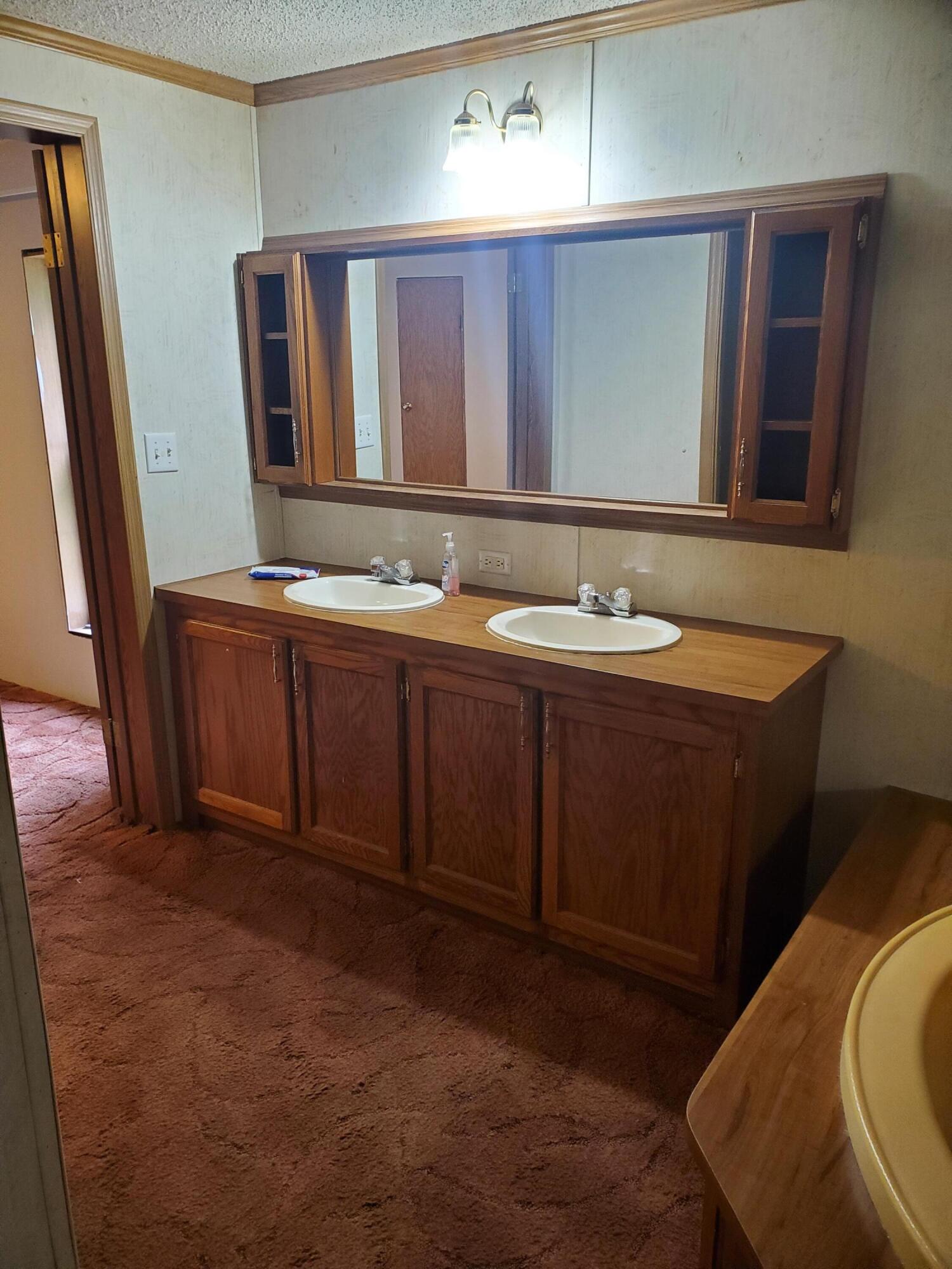 18574 North Airport Road Three Rivers, MI 49093 - Photo 13 of 25 20220606_135356