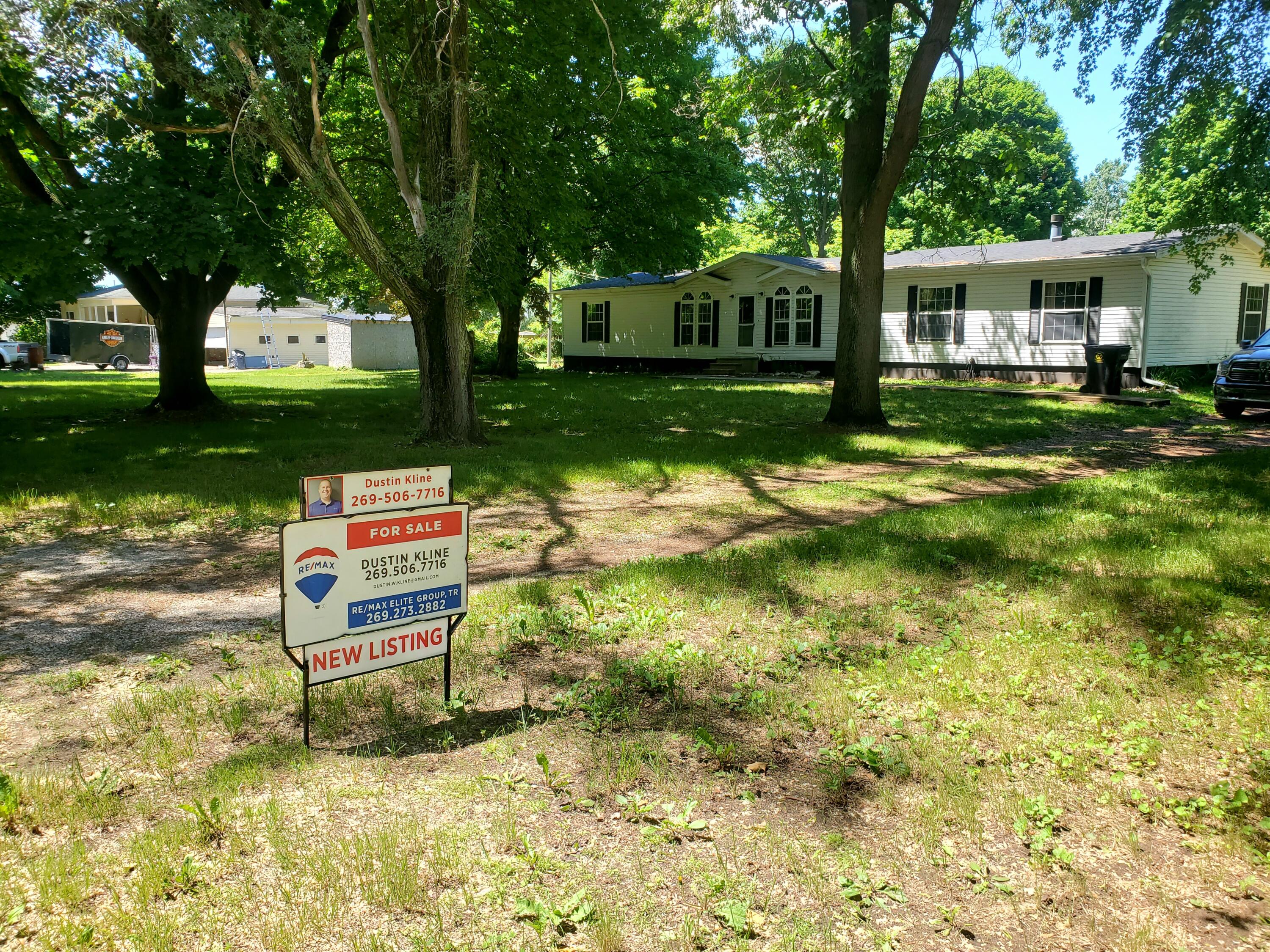 18574 North Airport Road Three Rivers, MI 49093 - Photo 2 of 25 20220607_145427