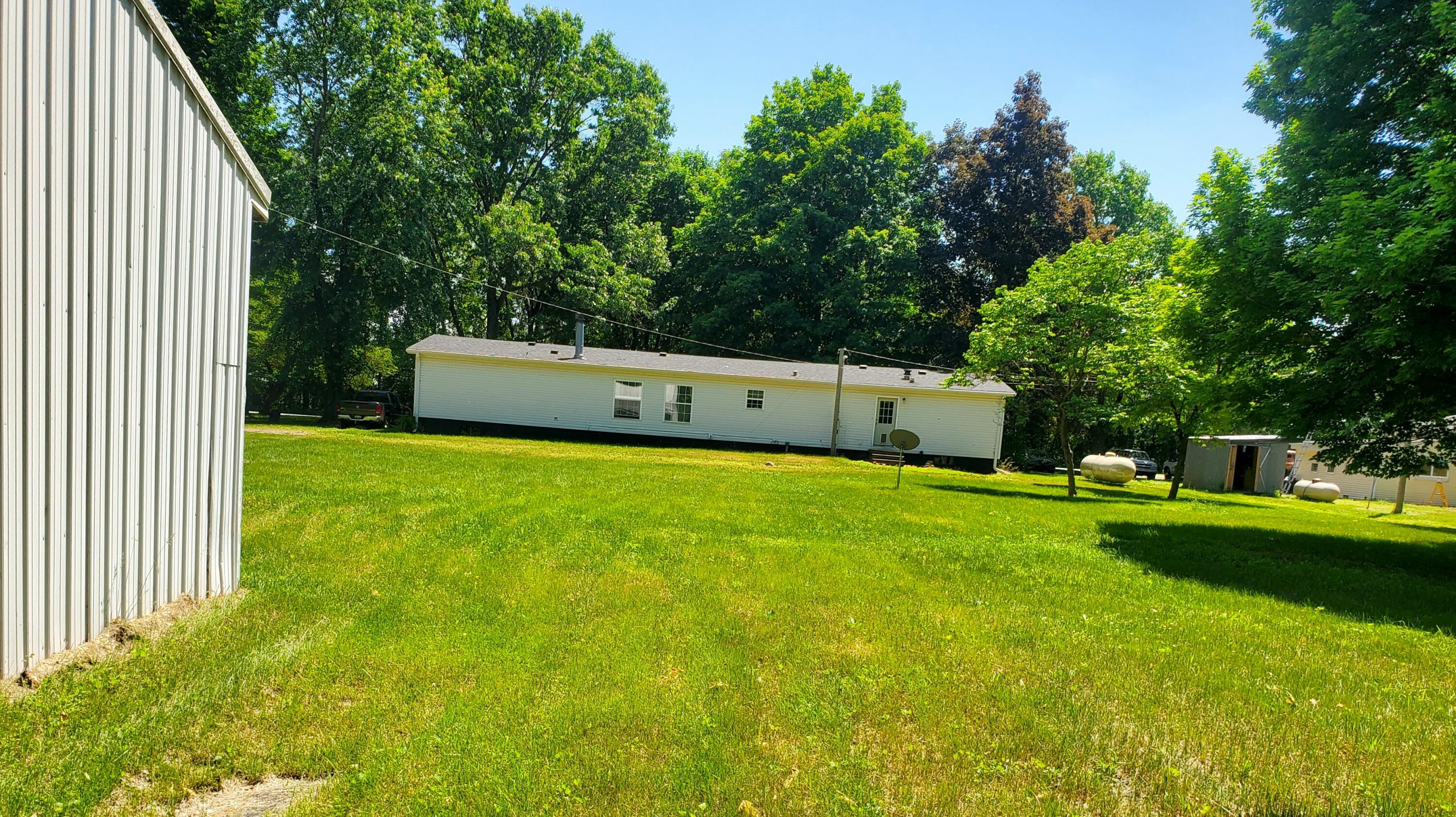 18574 North Airport Road Three Rivers, MI 49093 - Photo 5 of 25 20220607_145234
