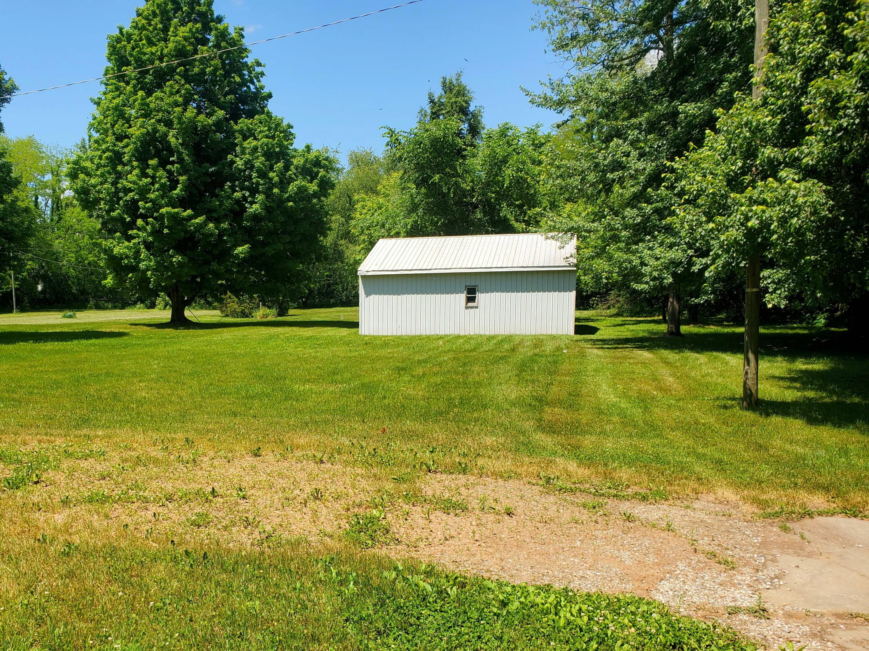18574 North Airport Road Three Rivers, MI 49093 - Photo 7 of 25 20220607_145101