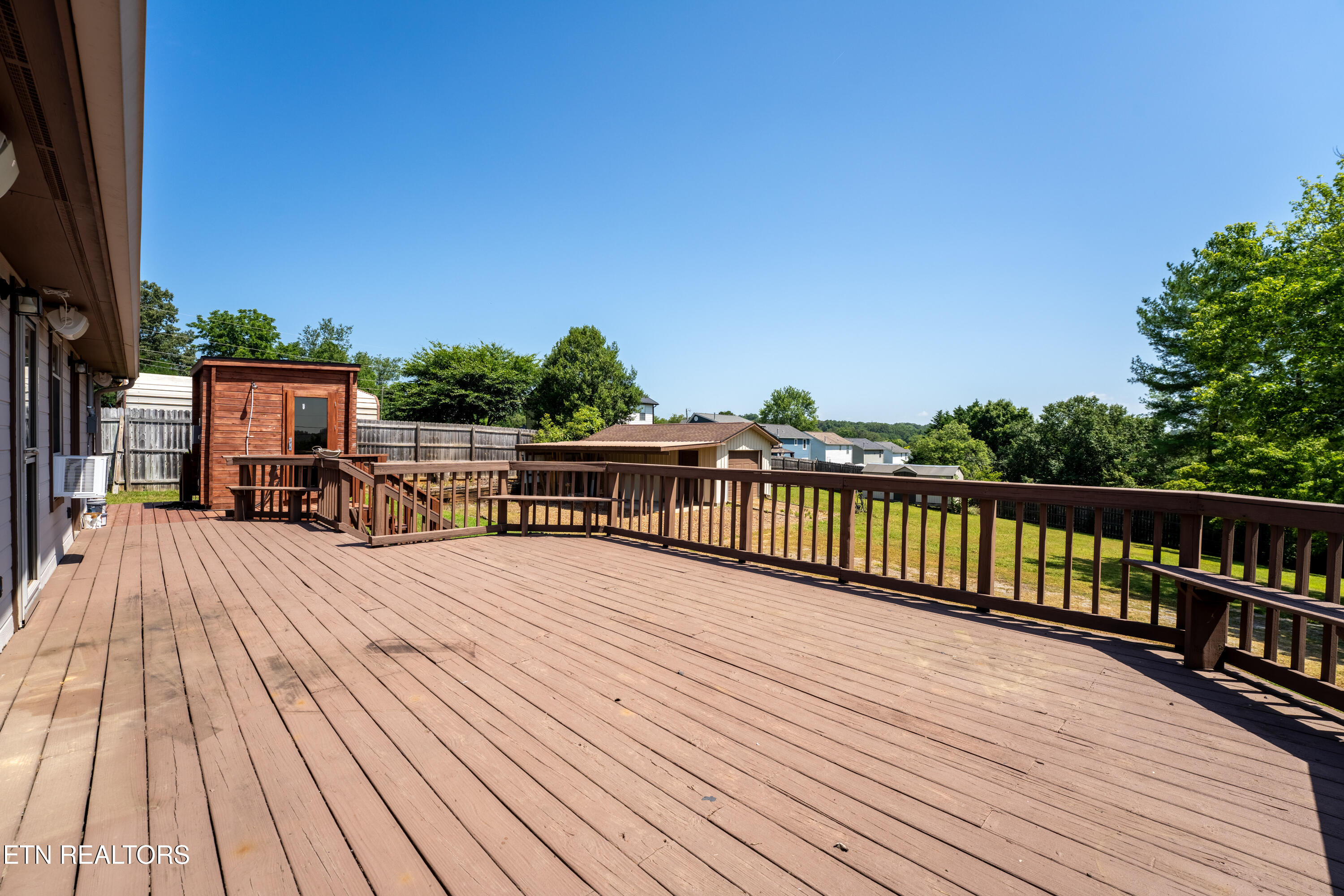 7702 Old Clinton Pike Powell, TN 37849 - Photo 28 of 46 26