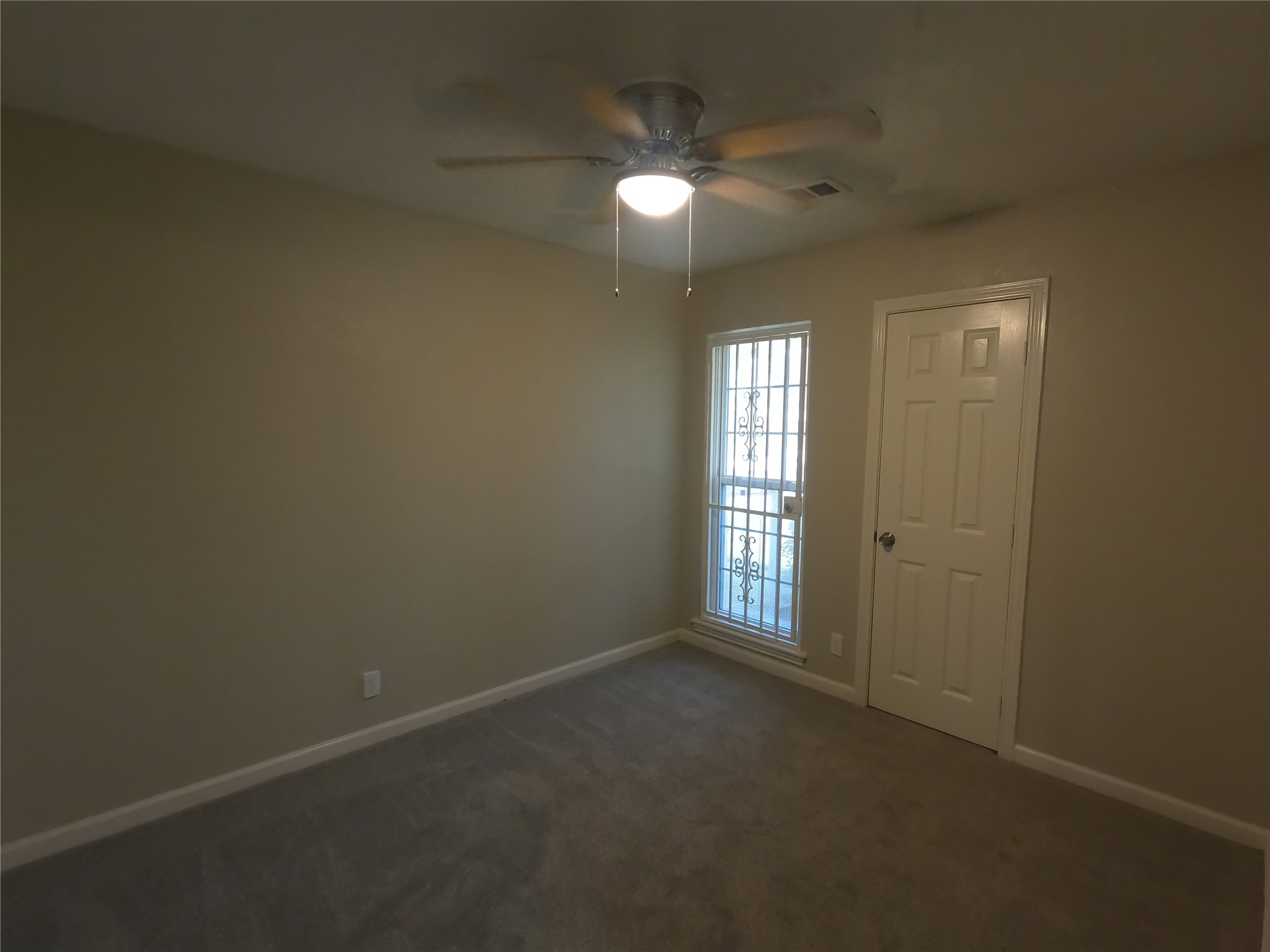 6102 Rietta Street Houston, TX 77016 - Photo 10 of 13 Gallery Image 10