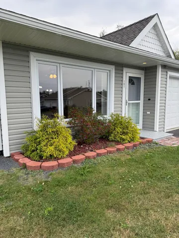 $216,999 | 308 19th Avenue, Unit 101, Madawaska, ME 04756