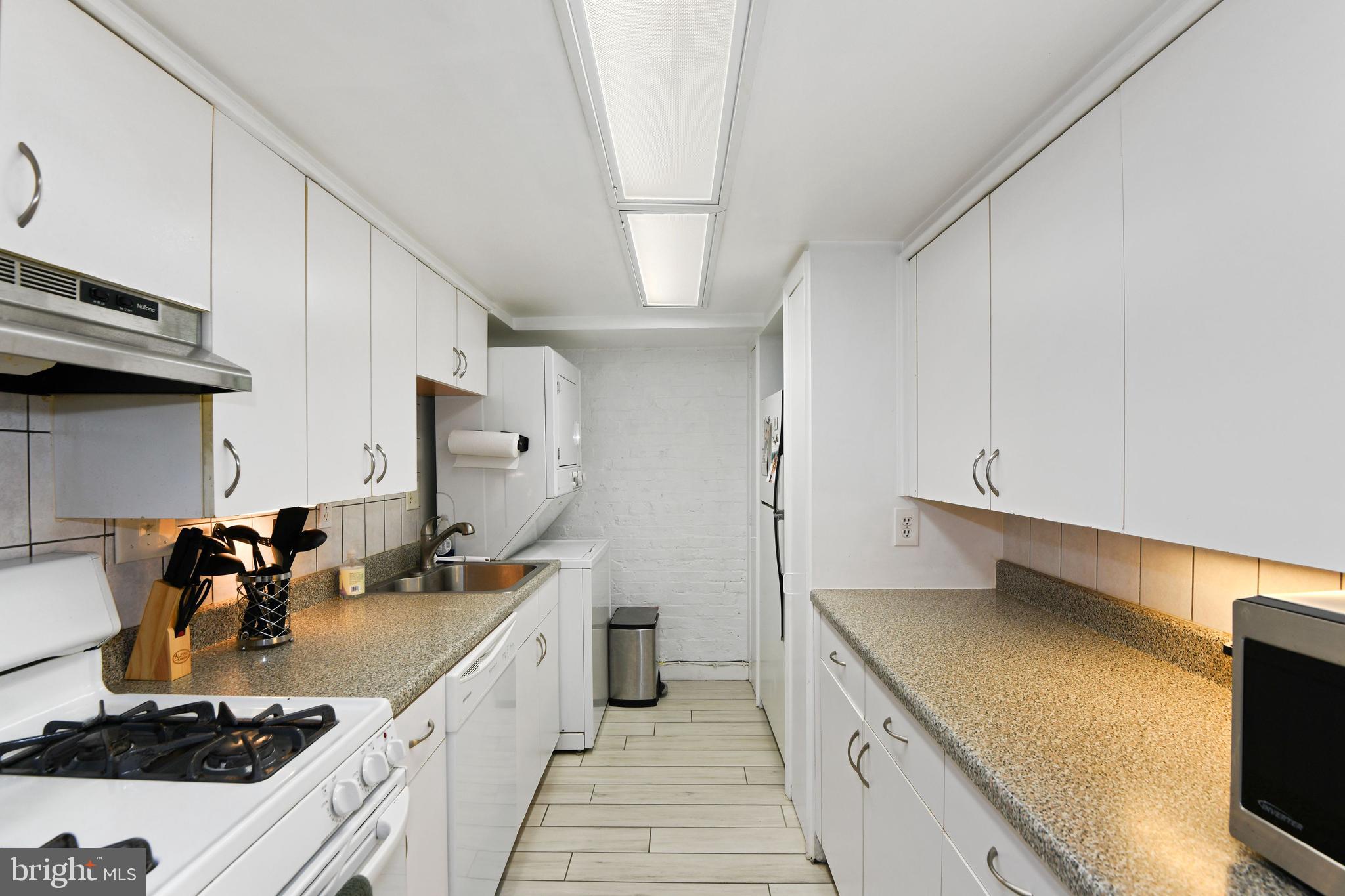 1723 Riggs Place Northwest Washington, DC 20009 - Photo 35 of 40