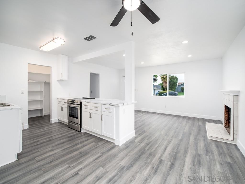 578 Tolouse Avenue Riverside, CA 92501 - Photo 3 of 22