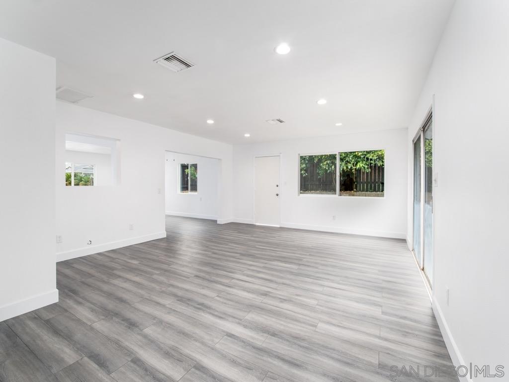 578 Tolouse Avenue Riverside, CA 92501 - Photo 7 of 22