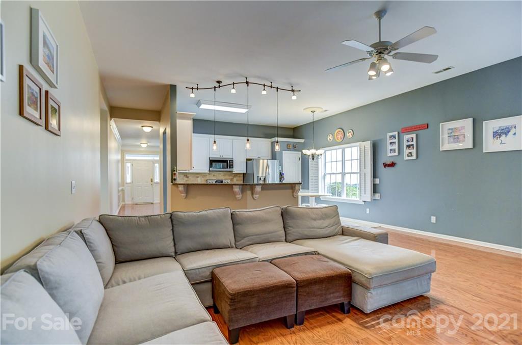137 Comata Road Mooresville, NC 28117 - Photo 5 of 37 Gallery Image 5