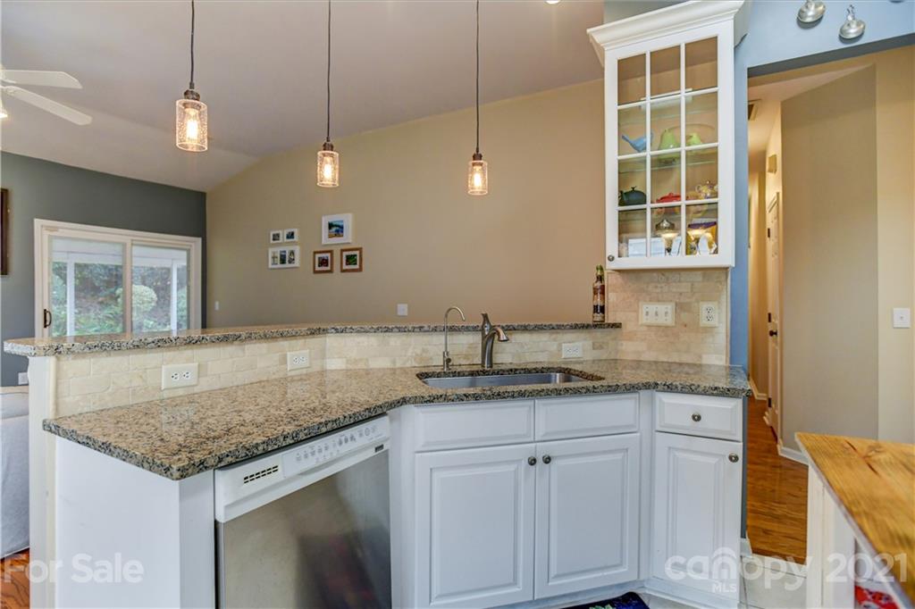 137 Comata Road Mooresville, NC 28117 - Photo 8 of 37 Gallery Image 8