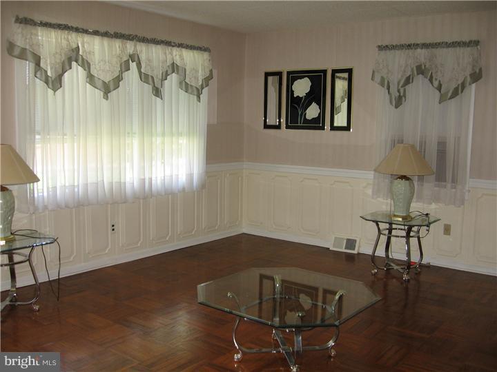 220 East Ridge Road Linwood, PA 19061 - Photo 2 of 12 Living Room