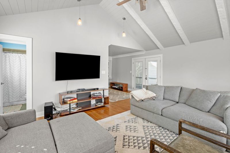 306 Southcote Road Riverside, IL 60546 - Photo 21 of 47 a living room with furniture and a flat screen tv
