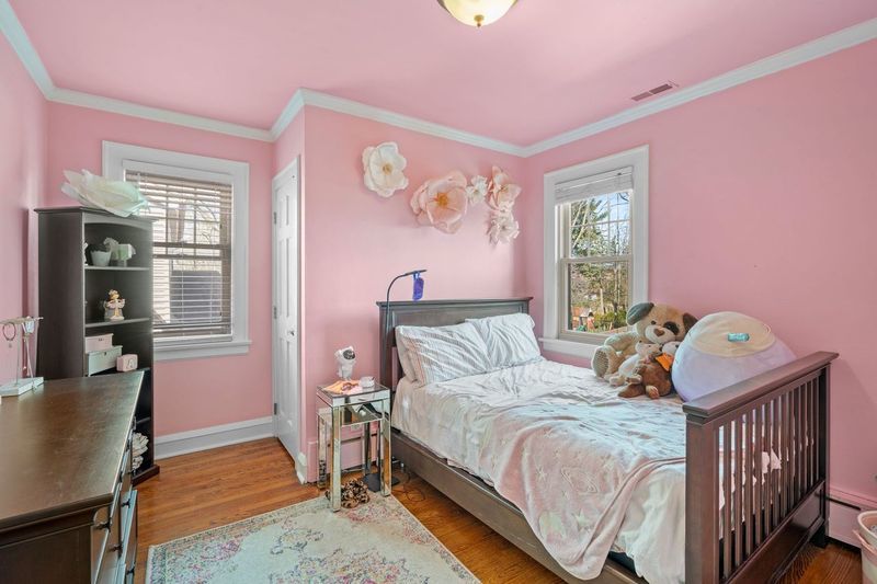 306 Southcote Road Riverside, IL 60546 - Photo 28 of 47 a bedroom with a bed and a window