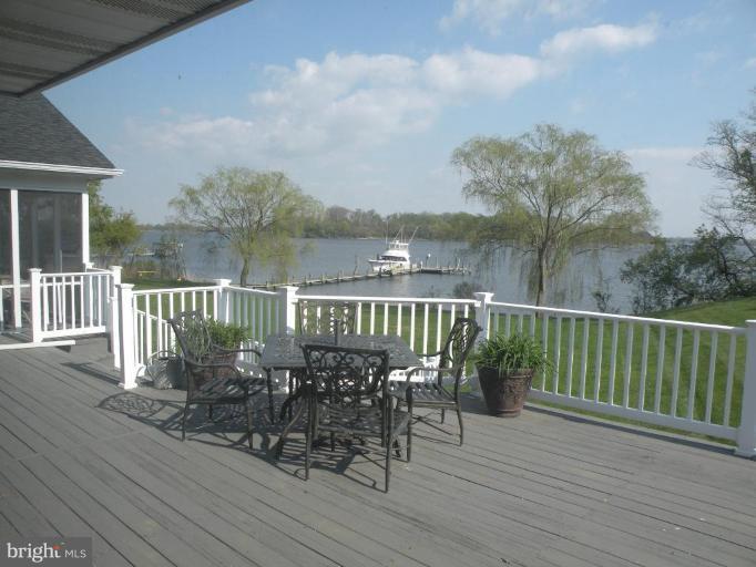 3005 Bennett Point Road Queenstown, MD 21658 - Photo 22 of 30 Deck