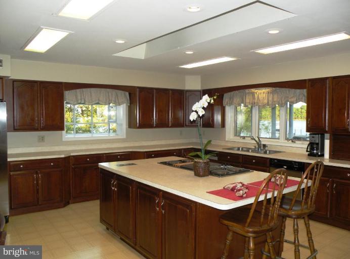 3005 Bennett Point Road Queenstown, MD 21658 - Photo 5 of 30 Kitchen