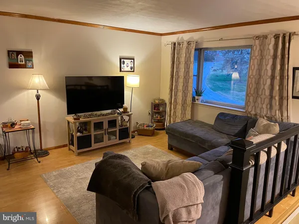 $329,900 | 270 Canary Circle, York, PA 17404