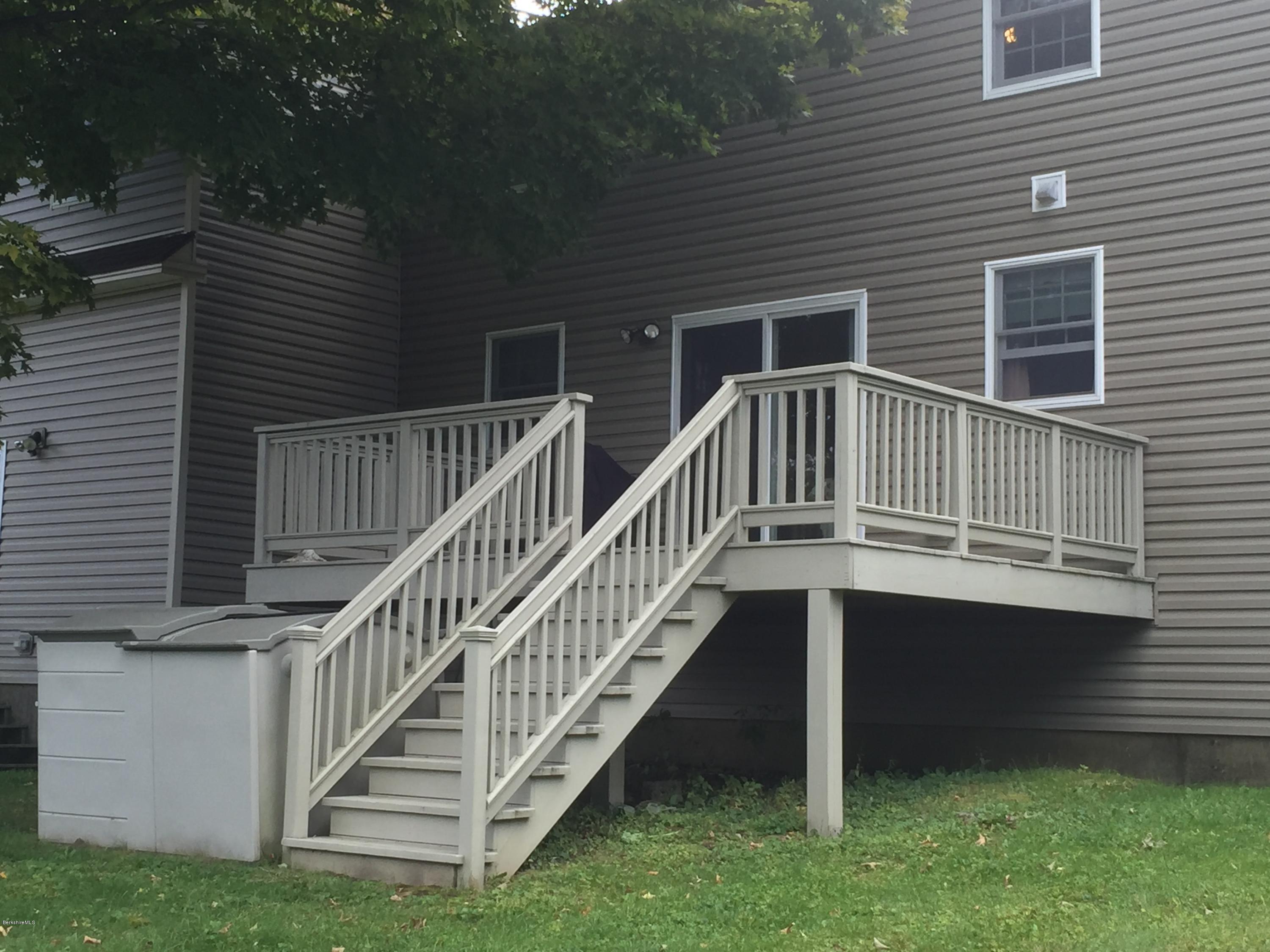 4 Melbourne Road Pittsfield, MA 01201 - Photo 14 of 24 Deck