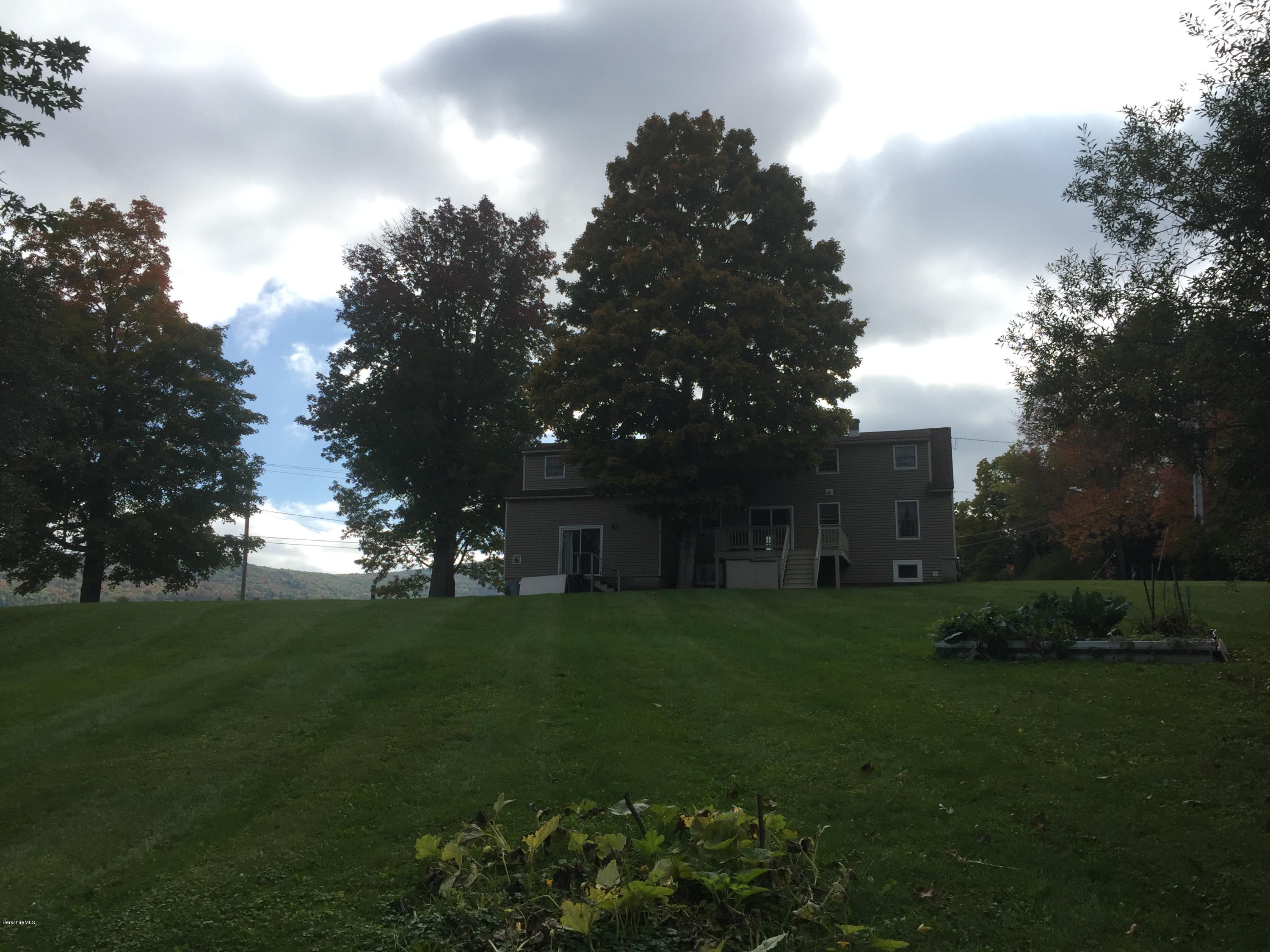 4 Melbourne Road Pittsfield, MA 01201 - Photo 8 of 24 Beautiful yard