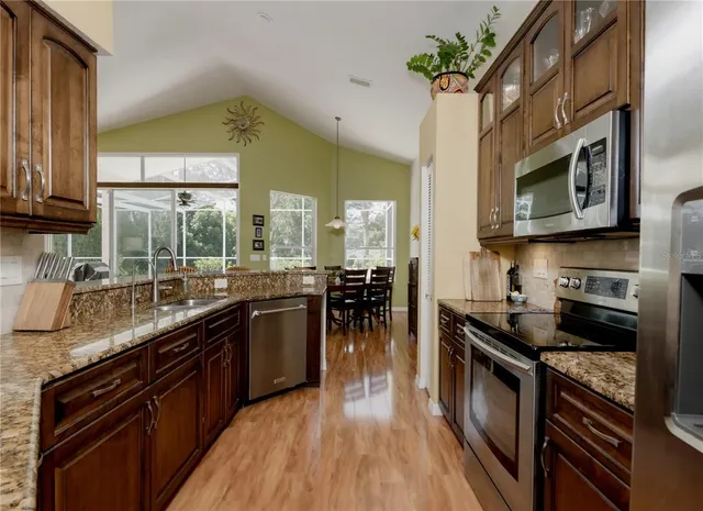 $3,100 | 1152 Clippers Way, Tarpon Springs, FL 34689