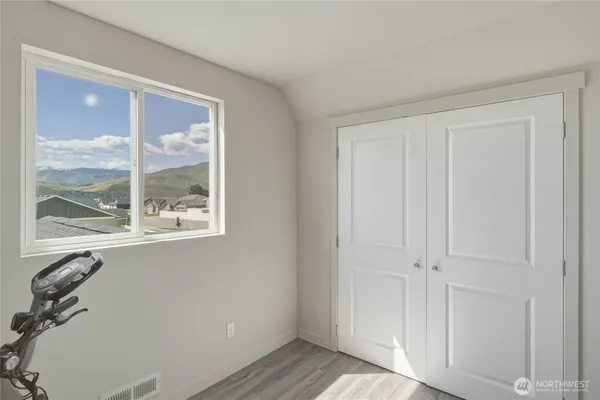 $559,000 | 25 Sun Valley Drive, Wenatchee, WA 98801