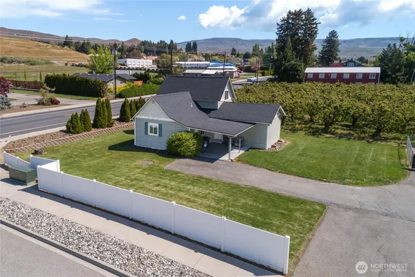 $559,000 | 25 Sun Valley Drive, Wenatchee, WA 98801