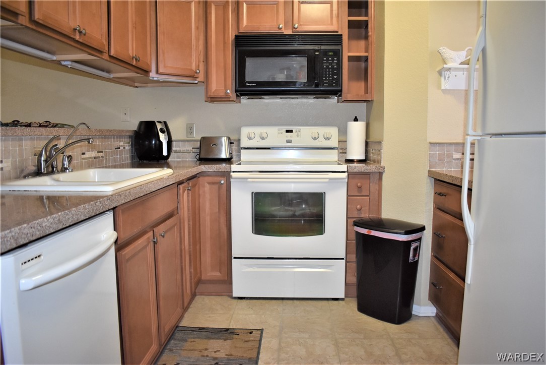 2004 Mesquite Lane, Unit A302 Laughlin, NV 89029 - Photo 15 of 41