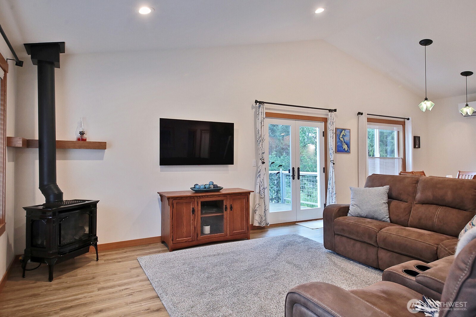 2903 Hi Crest Road Langley, WA 98260 - Photo 5 of 25