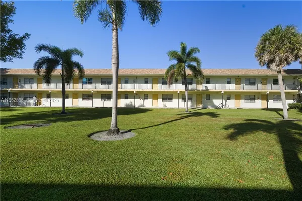 $1,600 | 4160 Northwest 21st Street, Unit 152A, Lauderhill, FL 33313
