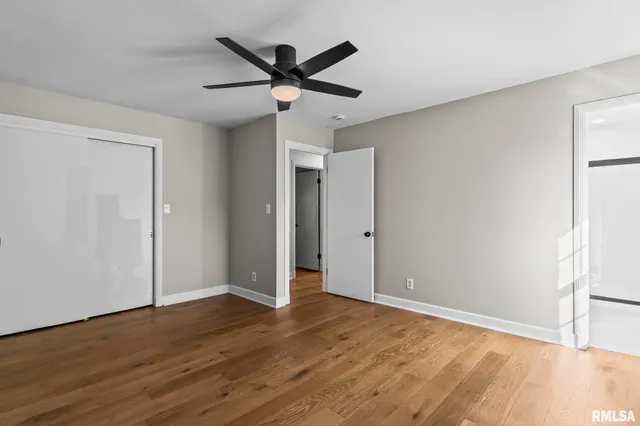 $324,900 | 2212 Greenbriar Road, Springfield, IL 62704