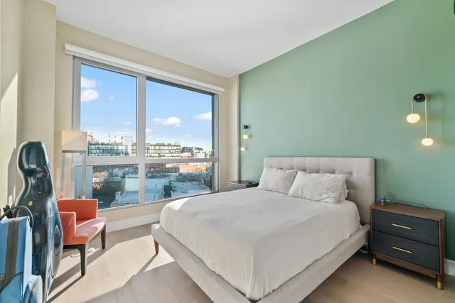 $1,580,000 | 22-43 Jackson Avenue, Unit 6B | Long Island City