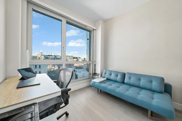 $1,580,000 | 22-43 Jackson Avenue, Unit 6B | Long Island City